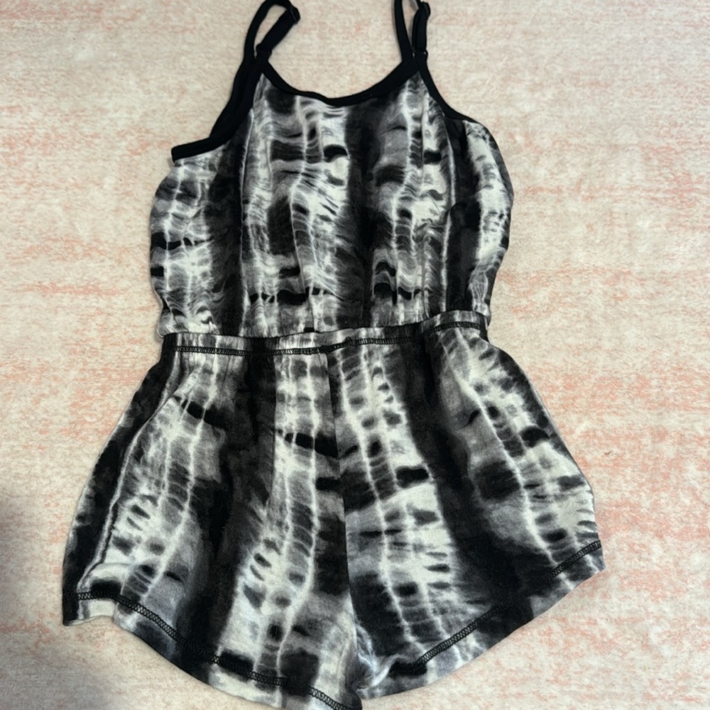 Tie Dye Romper - Picture 2 of 3